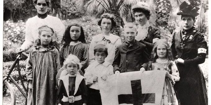 Un monde à guérir: 160 anni di aiuti umanitari nelle fotografie della Croce Rossa