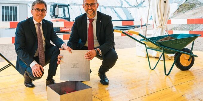 Posata la prima pietra del cantiere per il nuovo palazzo Pretorio di Bellinzona