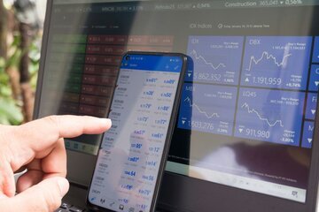 Binance ritira la domanda di licenza MiCA in Grecia: cosa cambia (e cosa no) per chi usa l'exchange dalla Svizzera