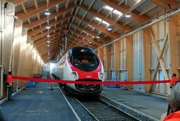 Ffs: alle Officine di Bellinzona ritrovano splendore i pendolini Astoro