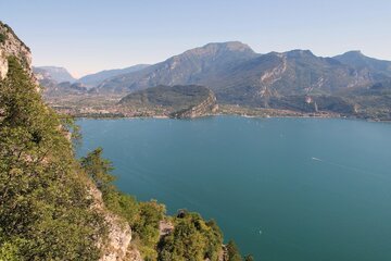 San Salvatore o Monte Brè? Le due montagne di Lugano a confronto per l'estate 2026, fra prezzi del biglietto e panorami a 360 gradi