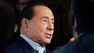 Silvio Berlusconi è morto: se ne va a 86 anni, era ricoverato al San Raffaele di Milano