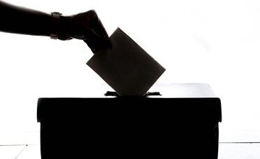 Votazione cantonale del 14 giugno: i 2 quesiti ticinesi che pesano sul portafoglio (cure dentarie e valori di stima)