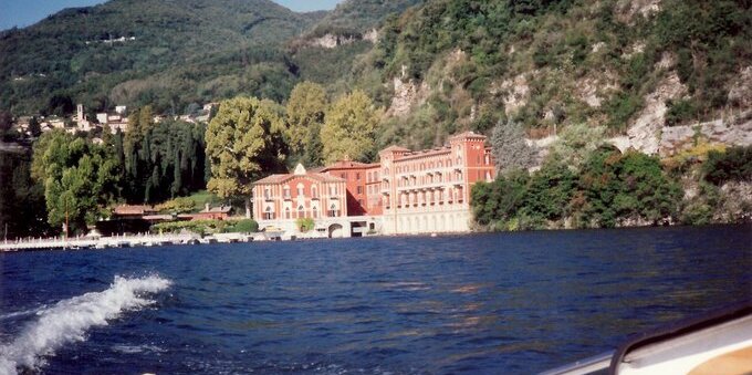 Comprare casa nel comasco con lo stipendio in franchi: la guida in 7 passi (e 3 errori da evitare)