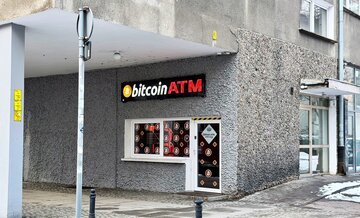 Bitcoin sotto i 60'000 dollari, minimo da venti mesi: la sesta settimana di deflussi dagli ETF in 5 numeri