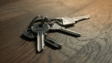 Affittare casa in Ticino nel 2026: la guida in 7 passi a dossier, deposito di garanzia (max 3 mensilità) e disdetta