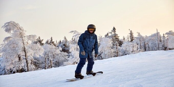 Sorpresa per gli amanti dello sci, Airolo apre gli impianti con un giorno di anticipo