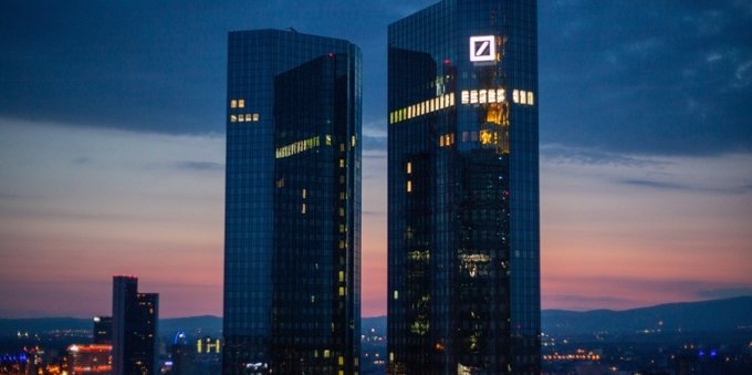 Deutsche Bank: nuovo crollo in stile Credit Suisse o rapida ripresa? L'analisi