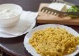I 5 grotti del Ticino dove si mangia davvero la tradizione: gli indirizzi per la bella stagione 2026 (e quanto si spende per una polenta sotto i castagni)
