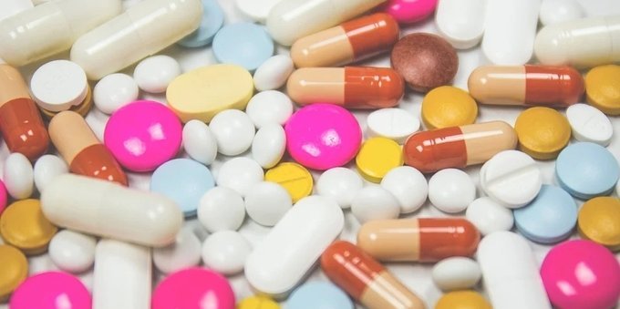 Farmaci: cresce il fatturato nel 2021. Impennata per i prodotti liberi da brevetto
