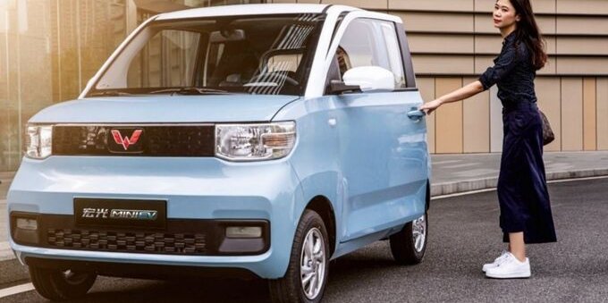 Auto elettriche: cosa sono, come sceglierle e quali sono gli incentivi