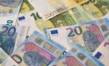 Franco svizzero al massimo sull'euro a metà maggio 2026: 1 EUR vale 0,91 CHF, ecco i 4 effetti concreti sul portafoglio dei ticinesi (spesa, pieno, vacanze, mutuo)