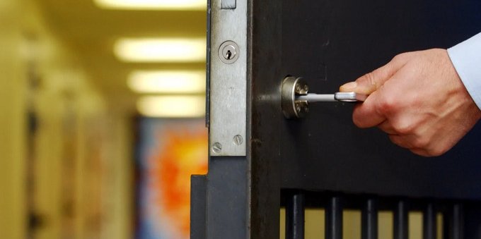 Evoluzione professionale degli agenti di custodia: nuove sfide e responsabilità