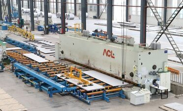 Acciaio, l'UE stringe i contingenti e la Svizzera resta senza esenzione: dazio al 50% oltre quota, mentre il Liechtenstein è salvo