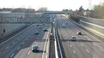 Un miliardo di investimenti nei trasporti. Gli ambientalisti insorgono: «Referendum»