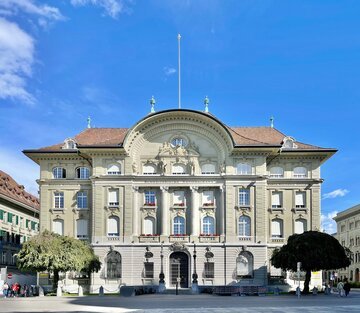 Stablecoin in franchi, un mercato da appena 40 milioni: perché la BNS li tiene d'occhio (e cosa cambia per chi li usa in Svizzera)