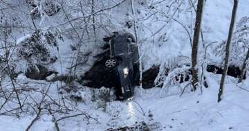 Incidente stradale ad Appenzello Esterno: un uomo esce illeso dalla propria auto