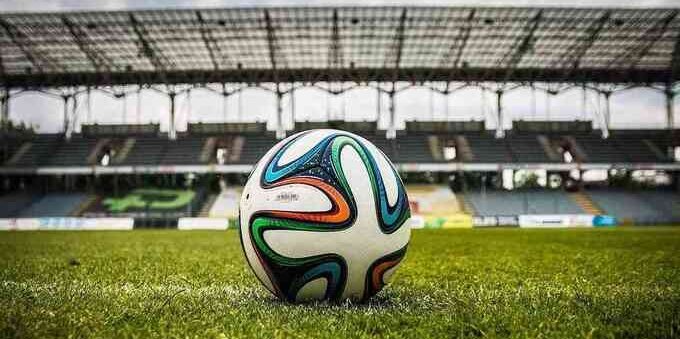 OneLove in campo per l'uguaglianza: il messaggio delle nazionali europee in Qatar