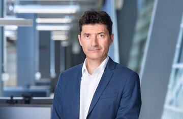 Jörg Gasser lascia l'incarico di CEO dell'Associazione svizzera dei banchieri