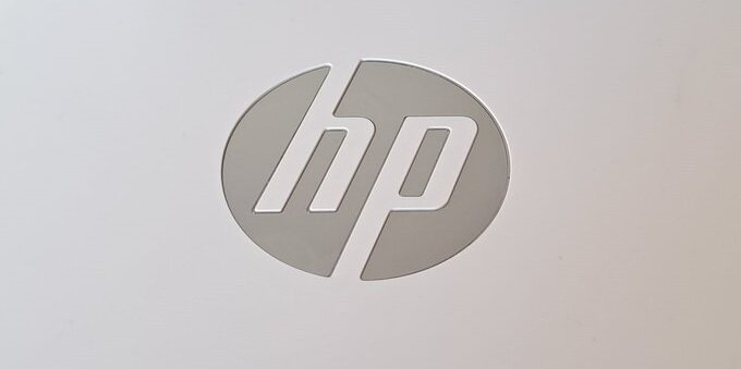 Calano le vendite di computer e HP taglia circa il 12% dei posti di lavoro entro il 2025