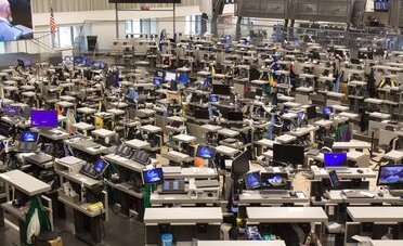 ETF cripto, settembre a due velocità: Bitcoin perde 120 milioni in un giorno, Ethereum continua a raccogliere grazie allo staking
