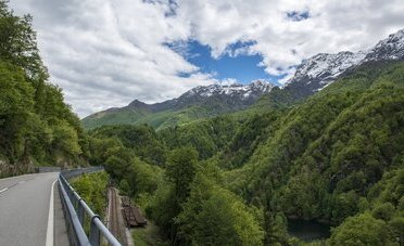 Il Treno del Foliage riparte dal 10 ottobre: la tratta Locarno-Domodossola da 36 a 52 euro che i grandi giornali internazionali hanno eletto tra le più belle d'Europa