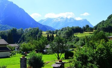Leventina e Blenio, le valli dell'Alto Ticino che si stanno comprando un futuro: 10 milioni per una sola azienda, 20 per salvare gli impianti di Airolo