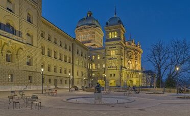 In Svizzera i nuovi posti di lavoro nascono soprattutto nel settore pubblico: +23% in dieci anni contro il +12% del privato
