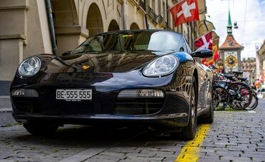 Targhe in Ticino, il Cantone libera il mercato: cessione senza limiti e verifica assicurazione online