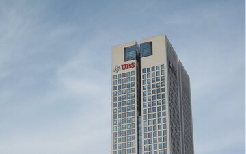 In calo i titoli di Ubs e Credit Suisse. Perdite pesanti per Saudi National Bank