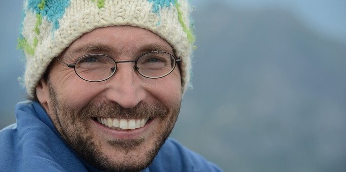 INTERVISTA Cani da guardia per difendere le greggi dai lupi. Felix Hahn: «In Ticino e Grigioni la richiesta non è mai stata così alta»