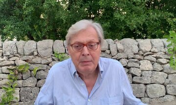 VIDEO Vittorio Sgarbi multato in Svizzera se la prende con la Polizia: "Bugiardi e prepotenti"