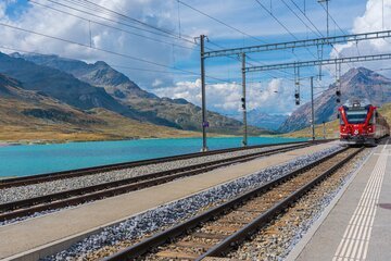 Treni più lenti, risparmio assicurato: così la Svizzera può salvare il 30% di energia