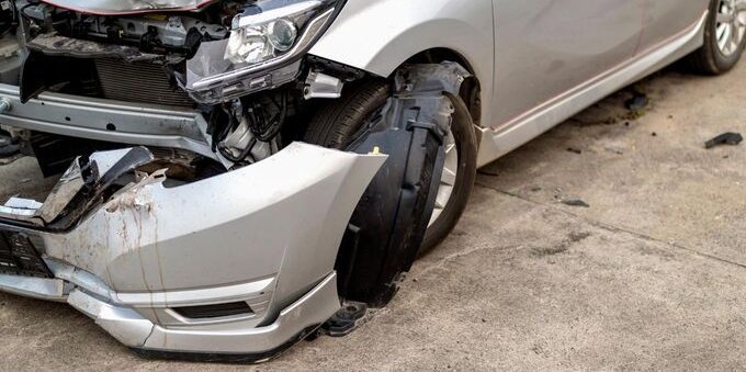 Aumentano gli incidenti stradali gravi. Proposta: limite di 30 km/h anche sulle arterie principali