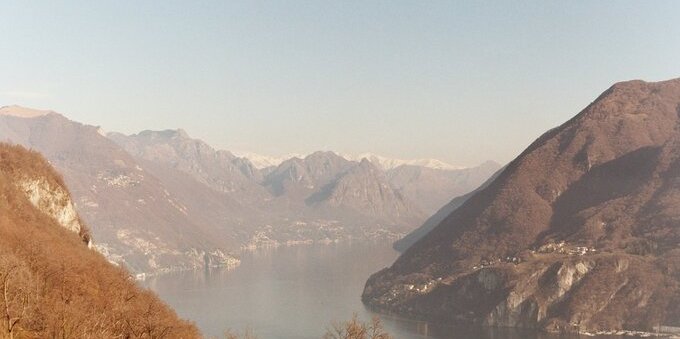 Festa della mamma in Ticino, oggi 10 maggio 2026: 5 idee dal brunch sul lago alla funivia gratis, con i prezzi (e quanto vale davvero questa giornata per l'economia svizzera)