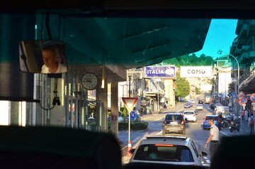 Spesa transfrontaliera in Italia 2026: la guida pratica al limite di 150 CHF, alle franchigie alimentari e al rimborso IVA