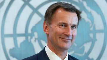 Gran Bretagna, Jeremy Hunt rivede quasi tutte le misure del piano Truss. E la sterlina guadagna terreno