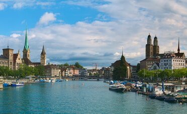 Fuga dei laureati: il Ticino perde 495 giovani l'anno verso gli altri cantoni, solo uno su due torna