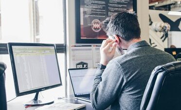 La Ethereum Foundation taglia il 40% del budget e licenzia 54 persone: cosa cambia per chi detiene Ether in Svizzera