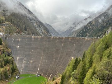 In Ticino si pensa ad alzare le dighe per produrre più energia. La prima sarà quella del Sambuco