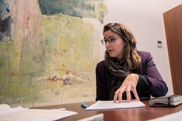 Ancora troppe donne abbandonano il mondo del lavoro. Rachele Santoro: «Le soluzioni ci sono»