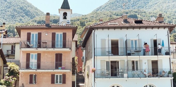 Casa introvabile in sei città svizzere: lo studio SRF-IAZI spiega dove si può ancora comprare (e perché il Ticino fa eccezione)