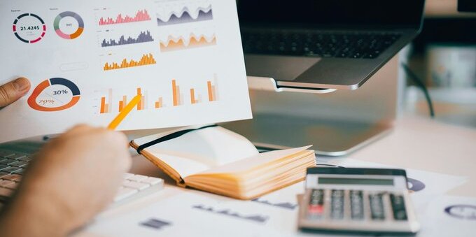 Citi abbassa i target su Bitcoin ed Ethereum: 82'000 USD e 2'240 USD — flussi ETF azzerati e CLARITY Act fermo al Senato