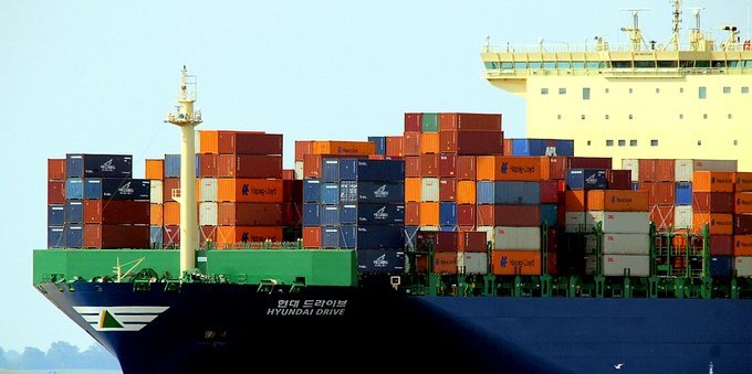 Import-export: crescono le importazioni, su del 6,7%