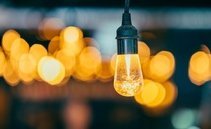 Elettricità troppo cara e rischio black out: ci salveremo soltanto così