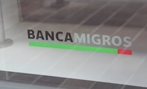Banca Migros stringe alleanza con Smile per proporre assicurazioni auto