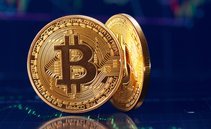 La crisi delle banche regionali Usa colpisce il Bitcoin che scivola sotto i $27'000