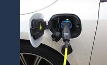 Ue, le vendite di auto elettriche sorpassano per la prima volta quelle diesel