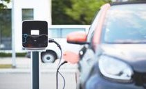 Un'auto su 5 in Europa è elettrica: ma dove sono le stazioni di ricarica?