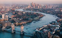 La Bank of England sceglie una politica aggressiva. E porta i tassi all'1%